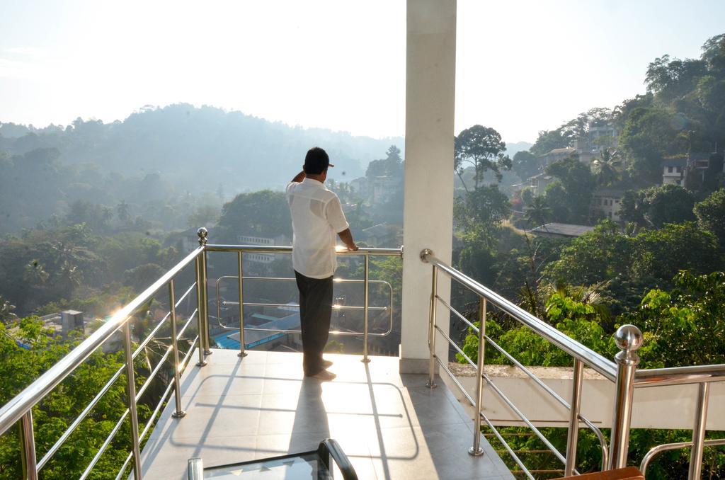 Blinkbonnie Inn Kandy Ngoại thất bức ảnh