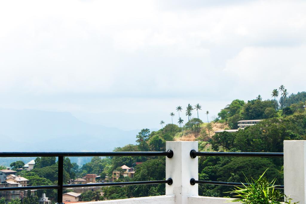 Blinkbonnie Inn Kandy Ngoại thất bức ảnh