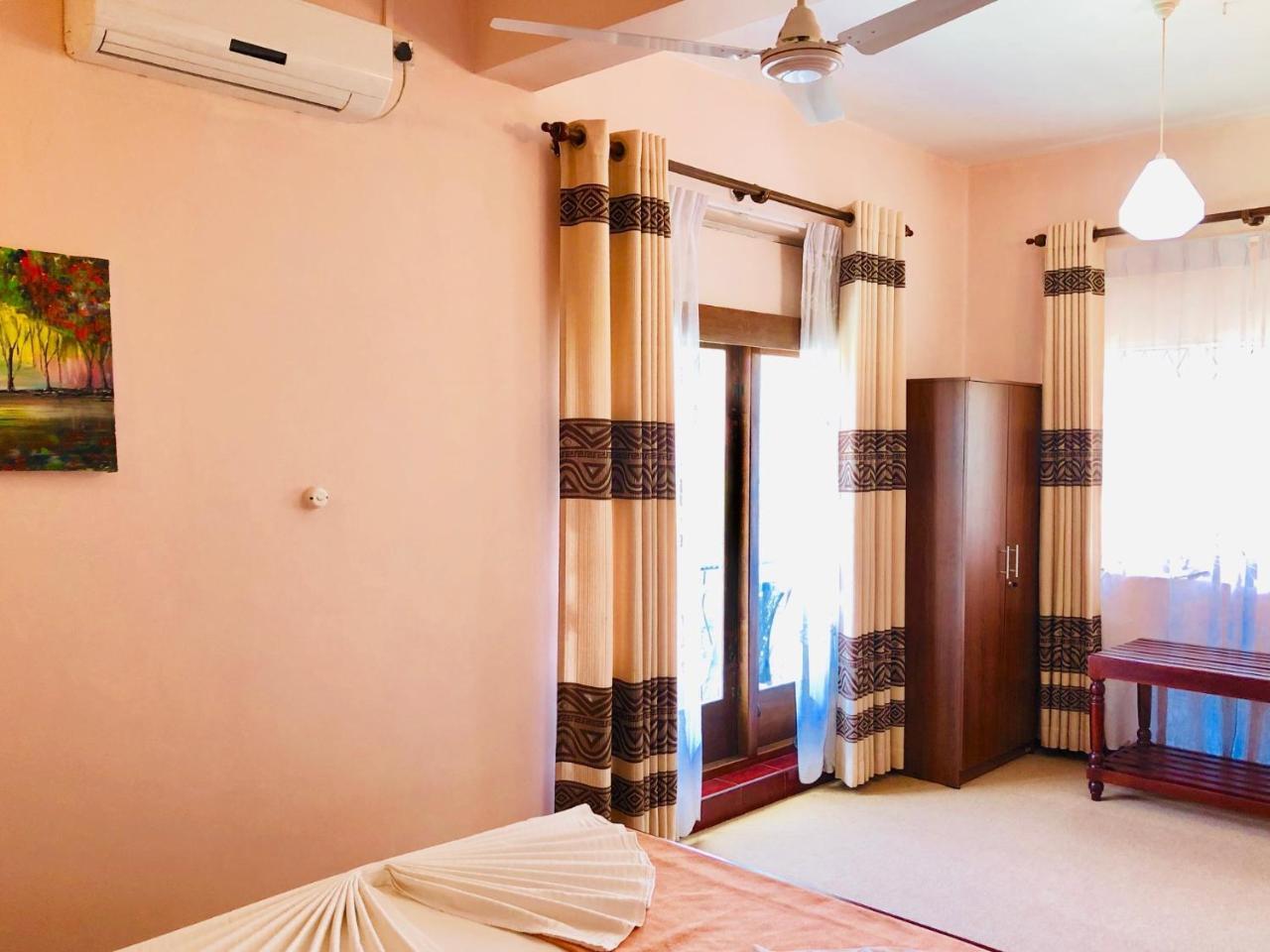 Blinkbonnie Inn Kandy Ngoại thất bức ảnh