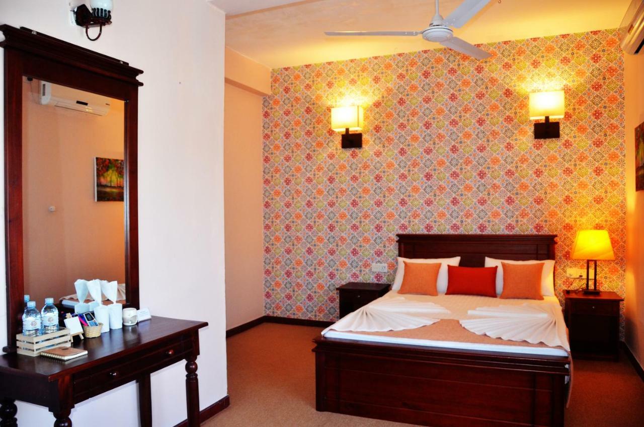 Blinkbonnie Inn Kandy Ngoại thất bức ảnh
